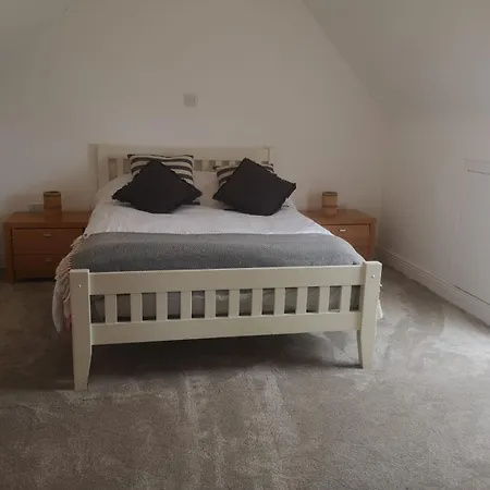 Tatil Evi Spacious And Warm 2 Bedroom Sleeps Up To 5 *